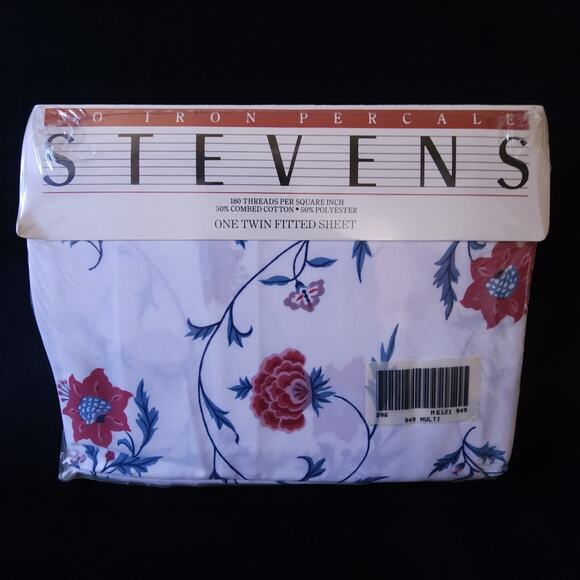 New Vintage Stevens No Iron Percale One Twin Fitted Sheet USA Floral Pattern - Picture 1 of 6